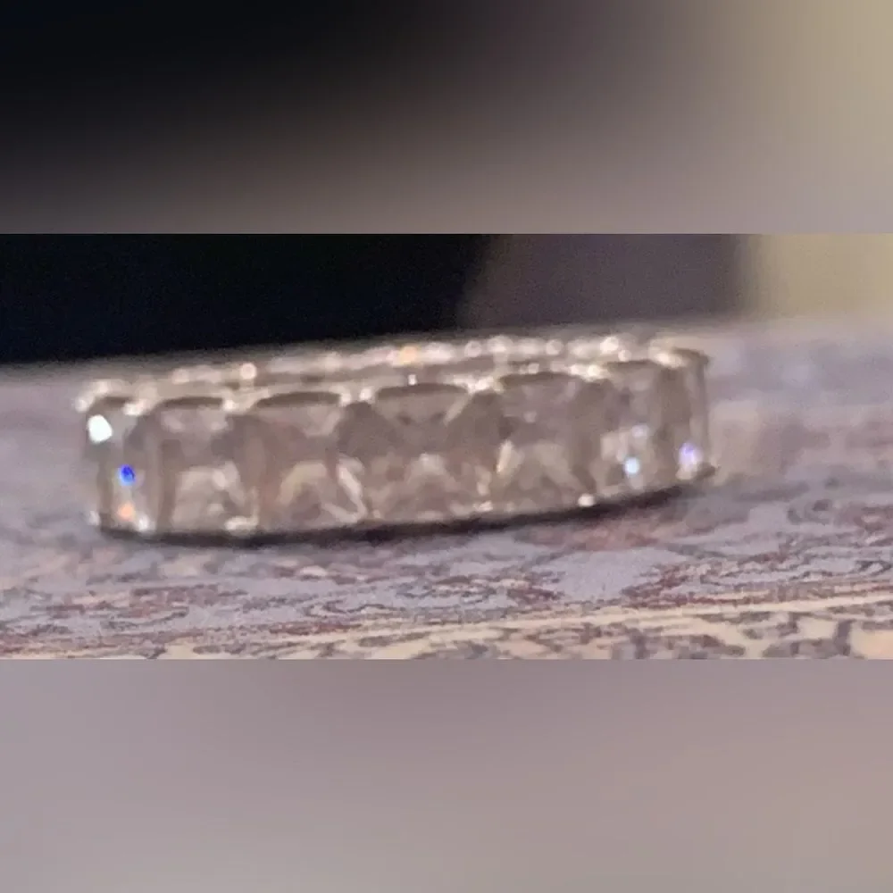 N/A eternity band